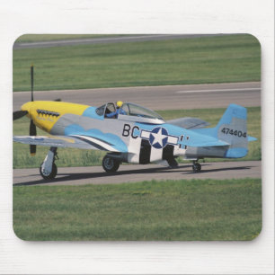 Nordamerikanisches P-51 D, das Donna auf blendet Mousepad