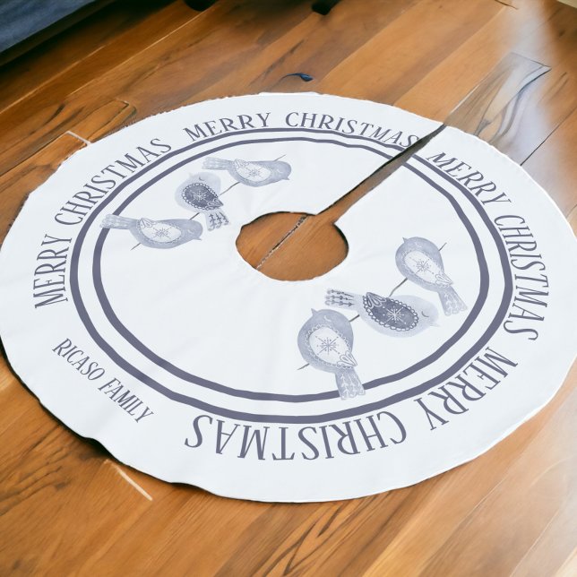 Nordic Christmas Blue Birds Personalisiert Polyester Weihnachtsbaumdecke (Nordic Christmas Blue Birds Personalized Brushed Polyester Tree Skirt from Ricaso. Add family name)