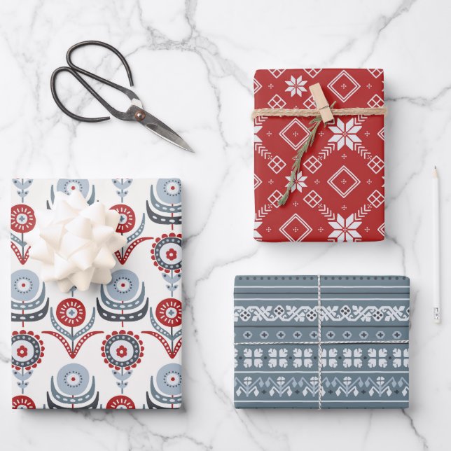 Nordic Folk Art Red Blue Flowers skandinavische Geschenkpapier Set (Vorderseite)