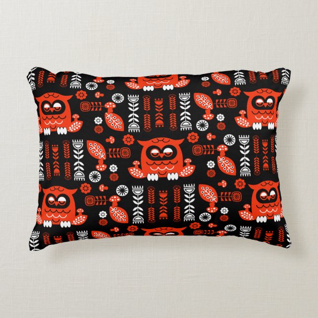 Nordic Owl - Orange und Black Folk Art Dekokissen (Vorderseite)