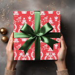 Nordic Papercut Christmas Geschenkpapier<br><div class="desc">Traditionelles Weihnachten Rot gemusterte Geschenkpackung. Weihnachtsbaum in einem Topf und Blume - Nordische,  skandinavische Volksmuster inspiriert.</div>