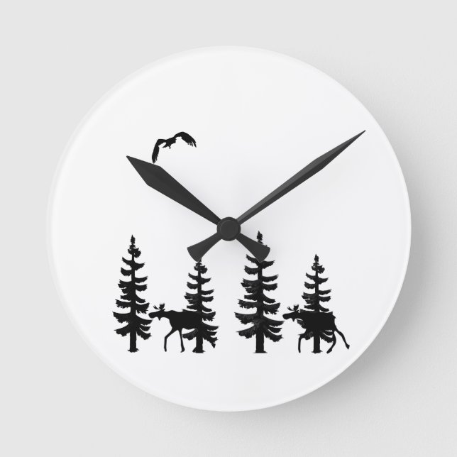 Nordic stil pine trees silhouettes moose in black runde wanduhr (Vorderseite)