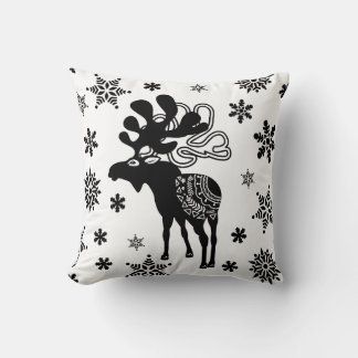 Nordic Winter Star Art and Snowflakes Kissen