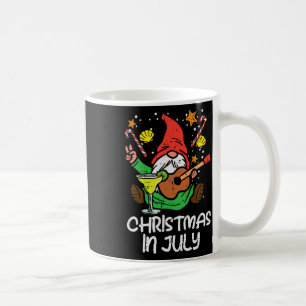 Nordischer Gnom Weihnachtsmann spielt Gitarre Weih Kaffeetasse