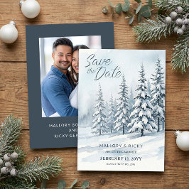 Nordischer Wald Wasserfarbenfoto mit Schneebergen Save The Date