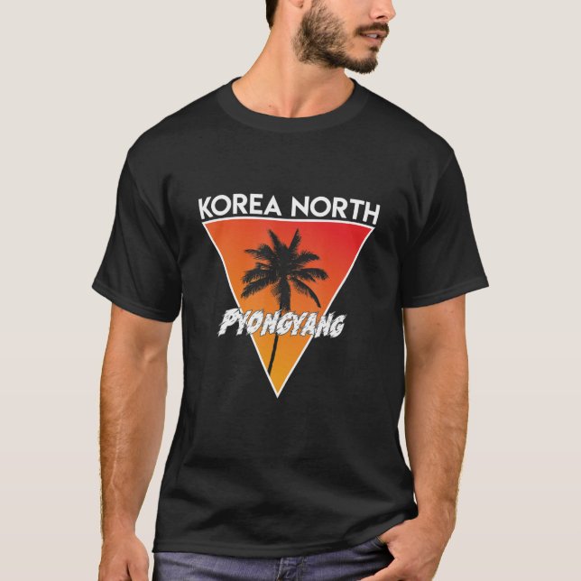 Nordkorea mit sonnigen Farben T-Shirt (Vorderseite)