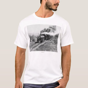 Nordküsten-begrenzter Bahnzug nahe T-Shirt