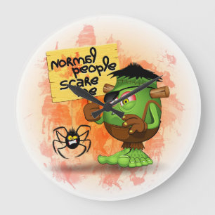 'Normal People Scare Me' Humorous Frankenstein Große Wanduhr