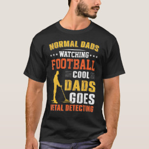 Normale Vater schauen Coolen Väter Fußball auf Met T-Shirt