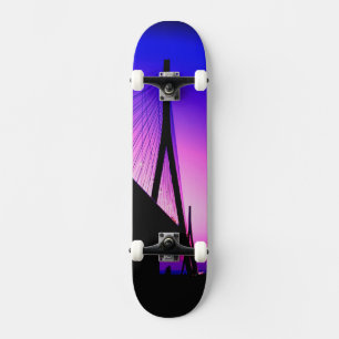 Normandiebrücke, Le Havre, Frankreich Skateboard