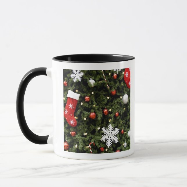 North America. Weihnachtsdekorationen auf Baum. 2 Tasse (Links)