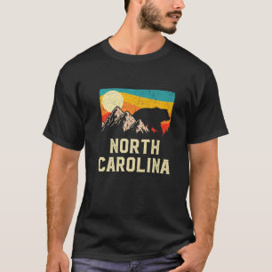 North Carolina Nature Wilder Bär Retro Sunset Hiki T-Shirt