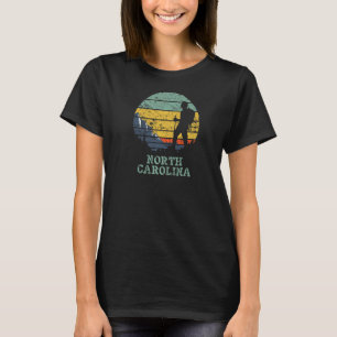 North Carolina Wandern Vintag Retro Sunset Distort T-Shirt