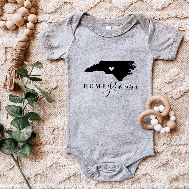 North Carolina Zuhause Grown Staat T-Shirt Baby Strampler (Von Creator hochgeladen)