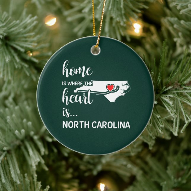 North Carolina Zuhause ist das Herz Keramik Ornament (Baum)