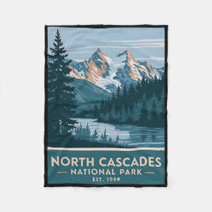 North Cascades National Park Vintage Camping Männe Fleecedecke