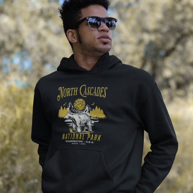 North Cascades National Park Vintage Landscape Hoodie (Von Creator hochgeladen)