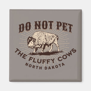 North Dakota Streicheln Sie die Fluffigen Kühe Bis Magnet