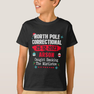 North Pole Correction Arson erwischt Rauchen im m T-Shirt