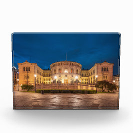 Norwegen Oslo Storting Gebäude bei Nacht Fotoblock