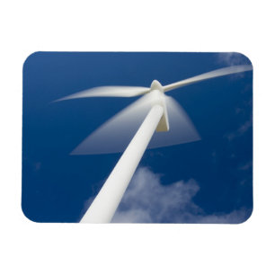Norwegen, Sogn og Fjordane. Windmühle bei Kråkenes Magnet