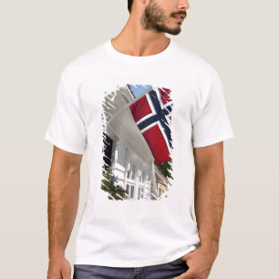 Norwegen, Stavanger. Historische Innenstadtansicht T-Shirt