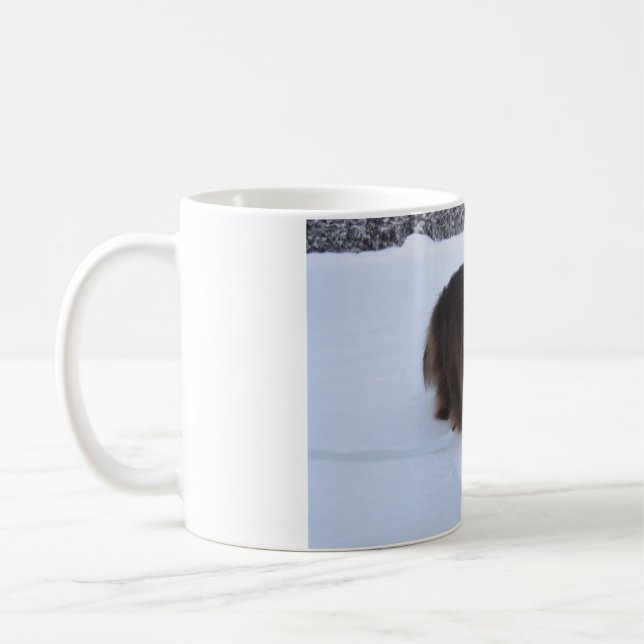Norwegische Waldkatze im Schnee Kaffeetasse (Links)
