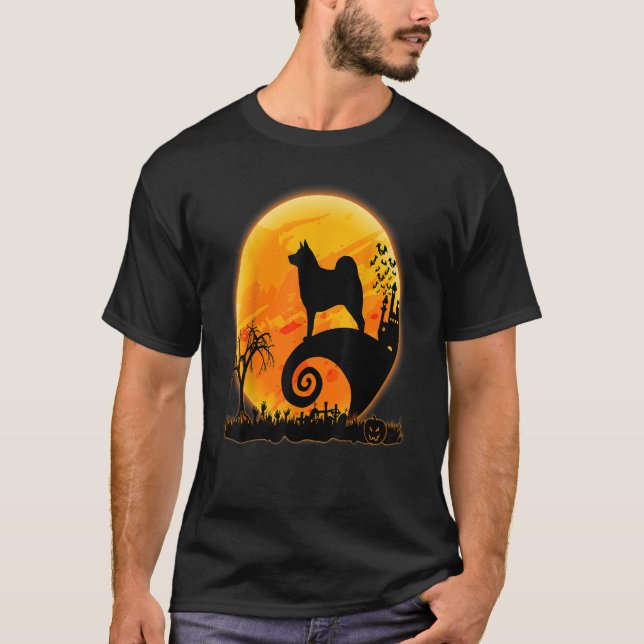 Norwegischer Elkhound Hund und Mondfunny Halloween T-Shirt (Vorderseite)