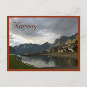Norwegischer Fjord (Aurlandsfjord) mit Text Postkarte