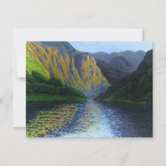 Norwegischer Fjord nähert sich Sonnenuntergang Postkarte