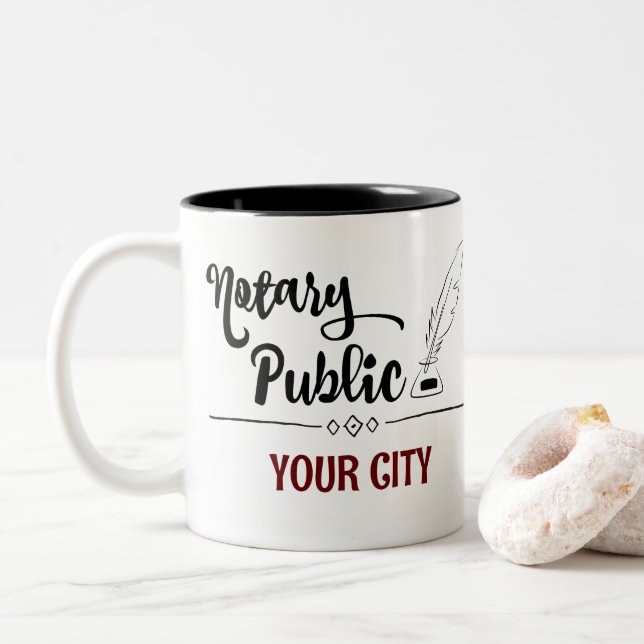 Notar Public Feather Quill Your City Customized Zweifarbige Tasse (Mit Donut)