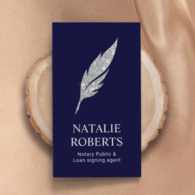 Notar Signage Agent Moderne Silver Quill Logo Navy Visitenkarte (Von Creator hochgeladen)