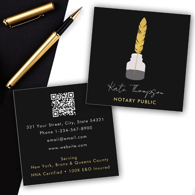 Notary Signing Agent Feather Quill Pen Black Gold Quadratische Visitenkarte (Notary Signing Agent Feather Quill Pen Black Gold Square Business Card)
