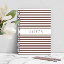 Notebook mit grauem und weißem Streifenmuster
