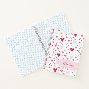 Notebook mit rosa Herzen Muster und individuellem Notizbuch