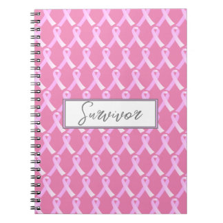 Notebook mit rosa Ribbon-Brustkrebs Notizblock