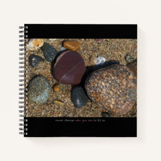 Notebook mit Steinbild + inspirierender Text Notizbuch