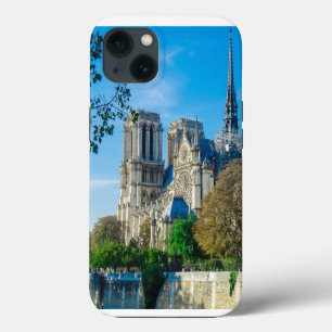 Notre Dame de Paris in Frankreich iPhone 13 Hülle
