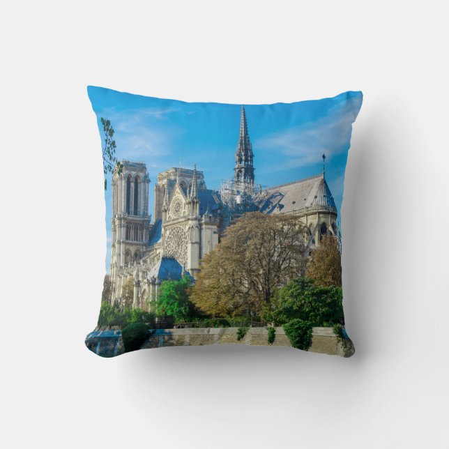 Notre Dame de Paris in Frankreich Kissen (Vorderseite)