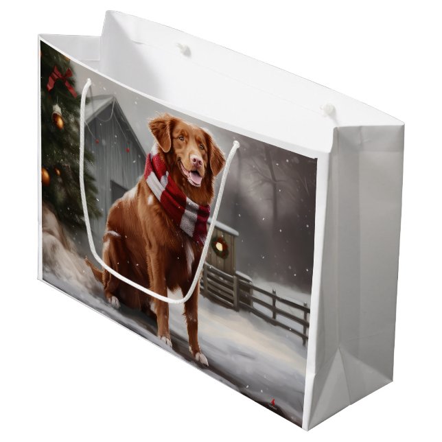 Nova Scotia Duck Toller Dog Schnee Weihnachten Große Geschenktüte (Vorderseite Schrägansicht)
