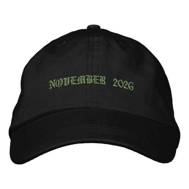 NOVEMBER 2026 Text Ganz Kappe Navy Farbe  (Vorderseite)