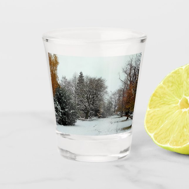 November Schnapsglas (Vorderseite)