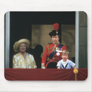 Nr.19 Prince William Buckingham Palace 1985 Mousepad