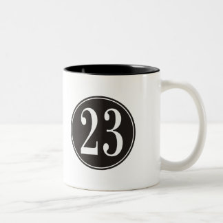 Nr. 23 - Schwarzer Kreis (Front) Zweifarbige Tasse