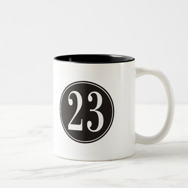 Nr. 23 - Schwarzer Kreis (Front) Zweifarbige Tasse (Rechts)