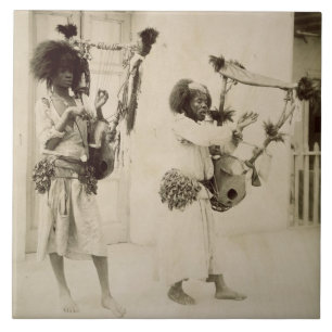 Nubian Musiker (Sepia-Foto) Fliese