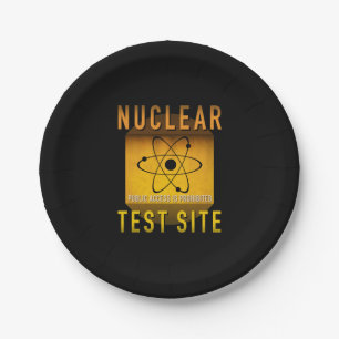 Nuklearer Test-Standort-Retro AtomalterGrunge: Pappteller