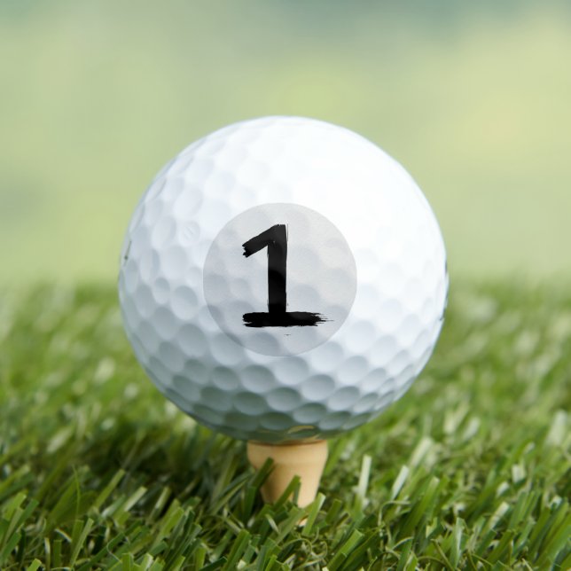 Nummer 1 Bridgestone e6  Golfball (Insitu T-Shirt)