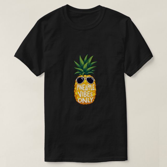 "Nur Ananas" Cooles Ananas-Design T-Shirt (Design vorne)