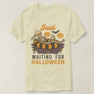 Nur auf Halloween wartendes Skelett Lustiger Gru T-Shirt